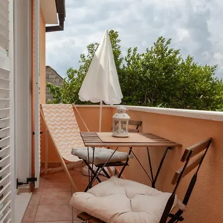 Apartment Kvasina *