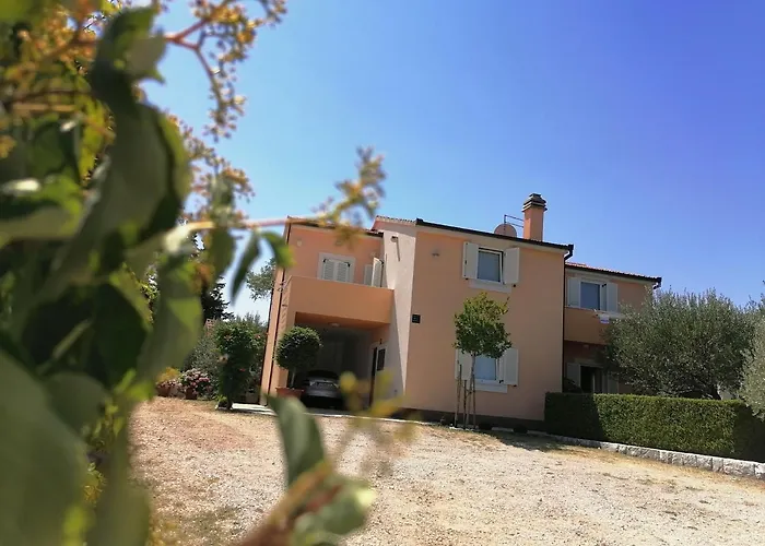 Kvasina Apartamento